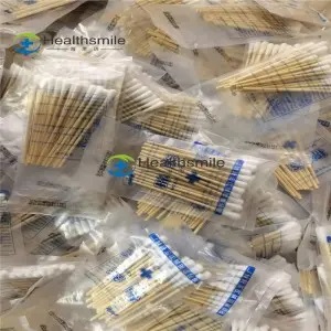 Medical-Absorbent-Cotton-Swab-With-Natural-Stick2-300x300